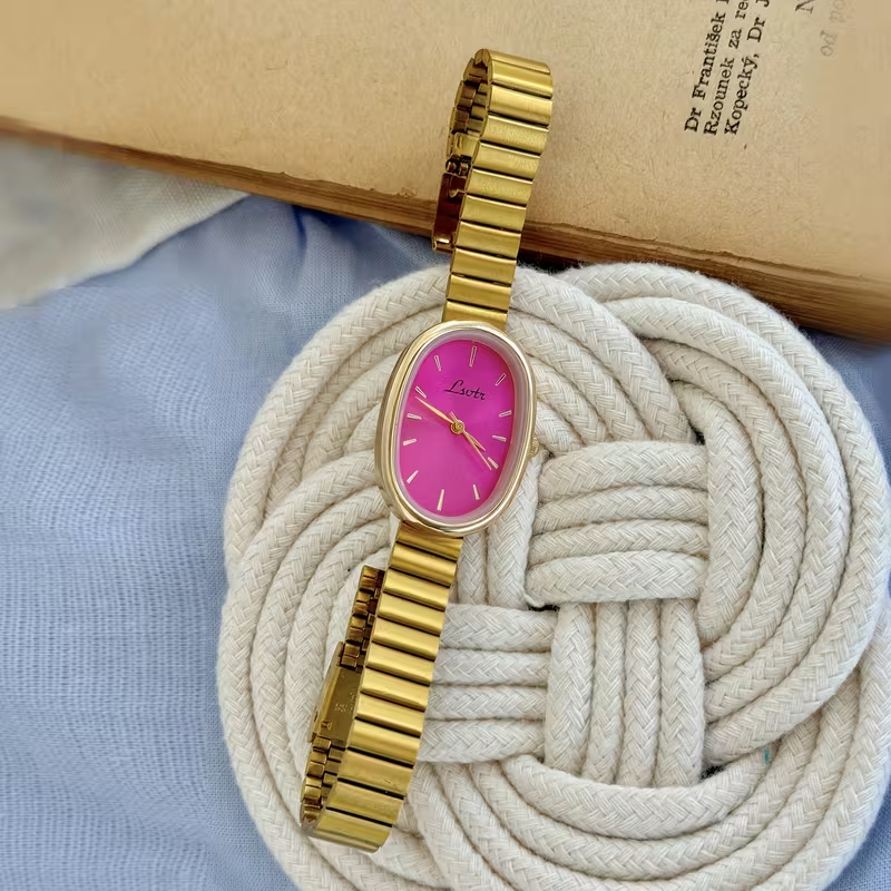 Vintage Golden-Tone Women's Quartz Watch - Chic Oval Stainless Steel Bracelet with Analog Display, Perfect for Daily Wear & Special Occasions like Valentine's, Easter, Mother's Day, Ramadan, and Eid - Simple, Luxurious Gift, Watch Accessories