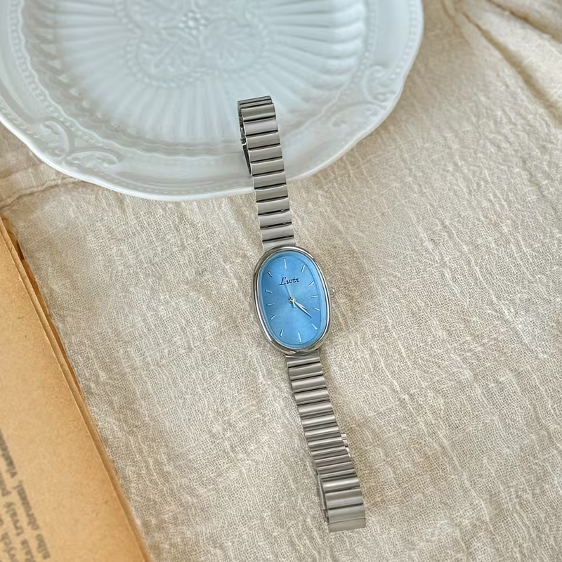 Vintage Golden-Tone Women's Quartz Watch - Chic Oval Stainless Steel Bracelet with Analog Display, Perfect for Daily Wear & Special Occasions like Valentine's, Easter, Mother's Day, Ramadan, and Eid - Simple, Luxurious Gift, Watch Accessories